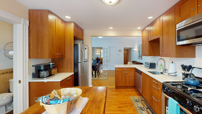 Building Photo - 29 Montgomery St Unit A Rental