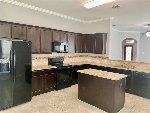 Photo - 279 Oxford Dr