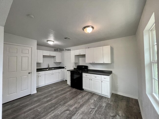 Photo - 2336 SW 36th St