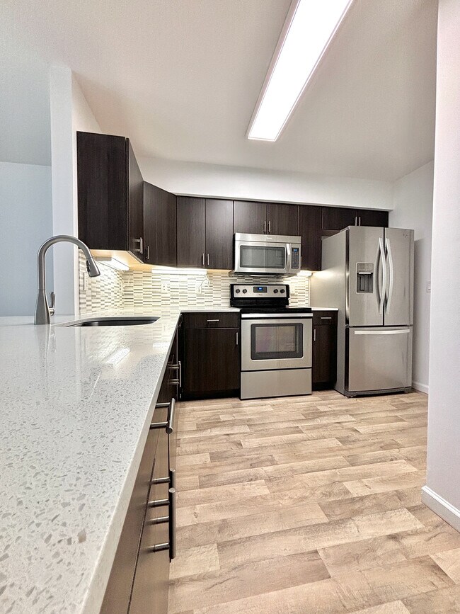 Signature Series Dual Suite - Keystone Lake Apartments