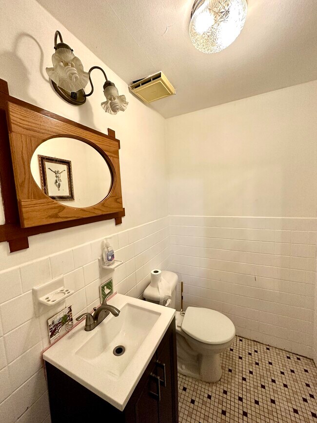 Photo - 8 Sewall St Unit 1