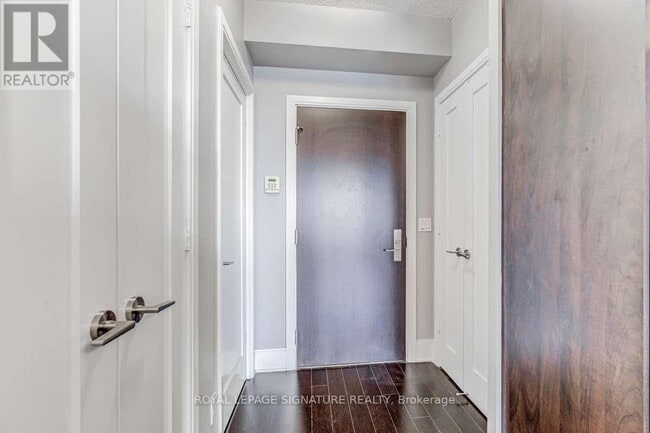 Photo - 25 Broadway Ave Unité 1808