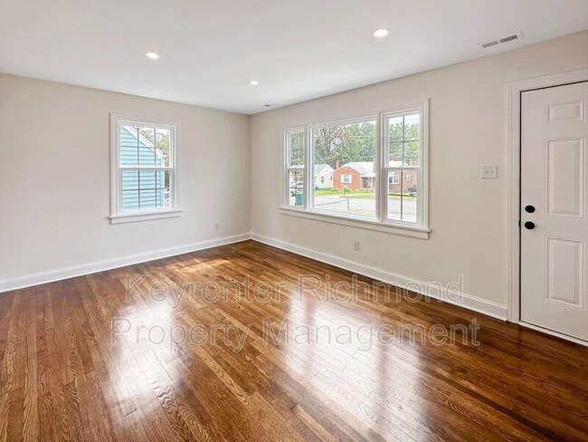 Photo - 7409 Landsworth Ave