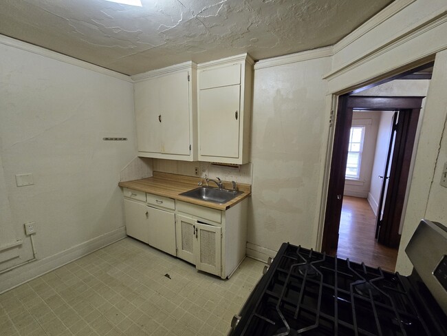 Photo - 118 Harrison St