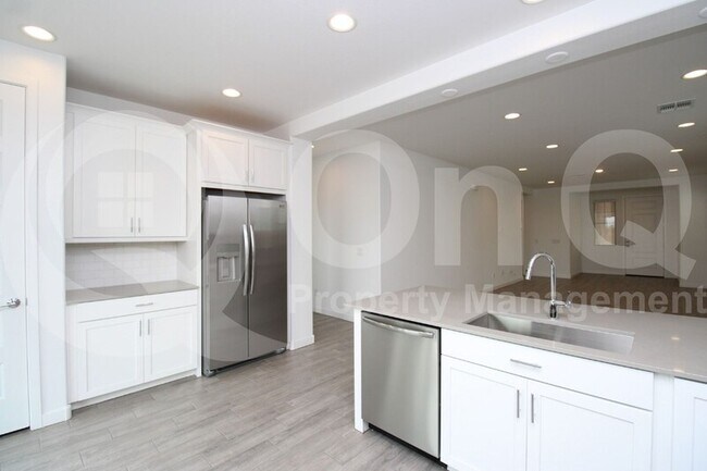 Photo - 9535 W Roma Ave