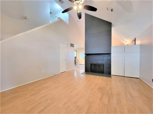 Photo - 5303 Hill Timbers Dr