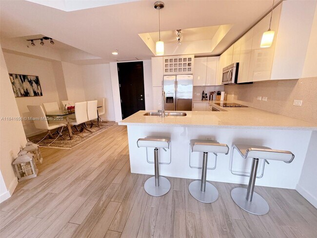 Photo - 999 SW 1st Ave Apartment Unit 2611