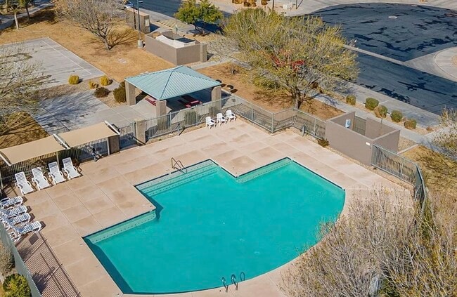 356 N 169th Ave