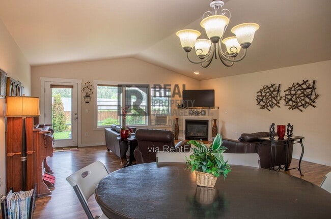 Photo - 1900 Teal Dr