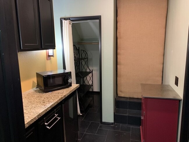 Building Photo - Furnished Studio in Harveston Community for Rent