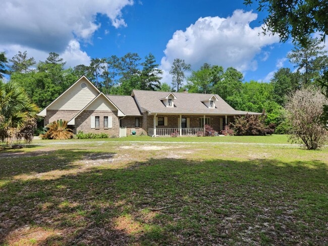 Building Photo - 2888 FL-81