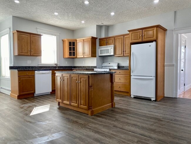 Building Photo - 24 Hancock St Unit 2