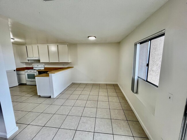 6840 Bear River Row
