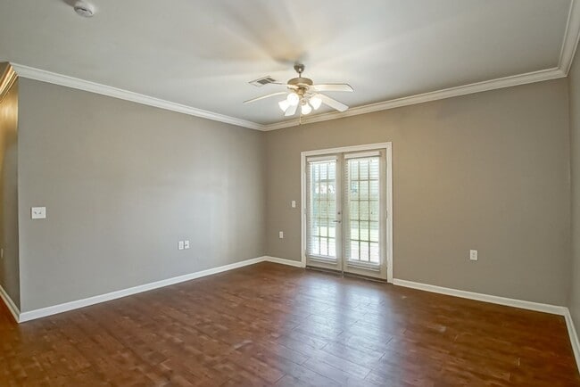 Photo - CONDO UNIT IN DENHAM SPRINGS