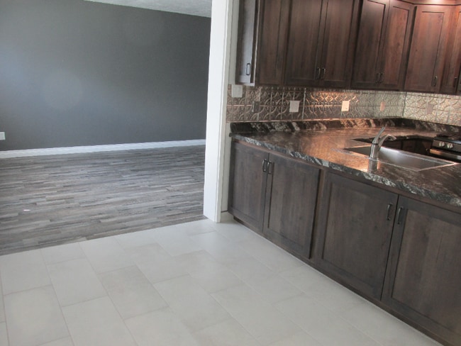 Photo - 1913 16th Ave S