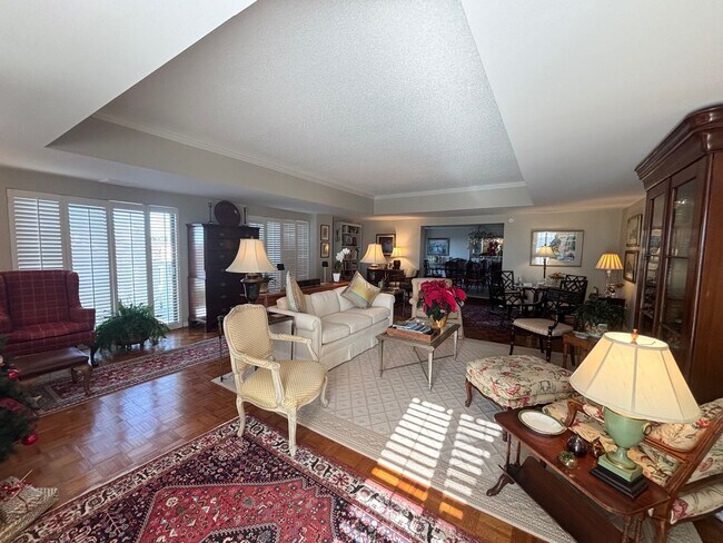 Photo - Luxury Living at its Finest!