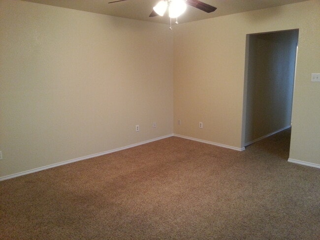 Photo - 3 BEDROOM 1.5 BATHROOMS 1 CAR GARAGE