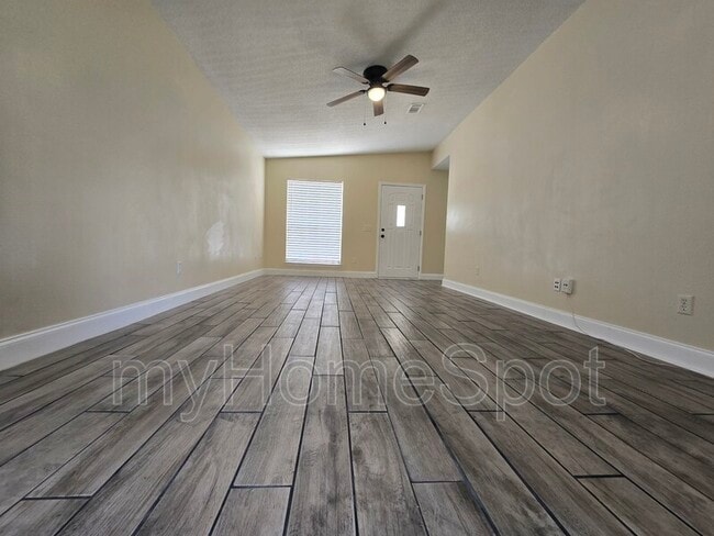 Photo - 8900 Forest Oak Dr