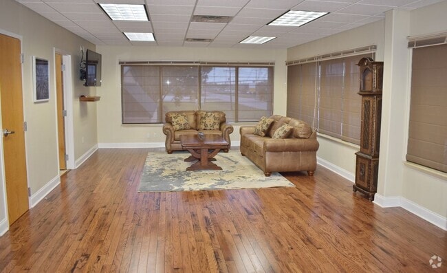 Building Photo - 850 Engineers Rd Rental