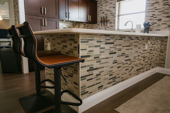 Photo - 2400 NE 10th St Unidad 203