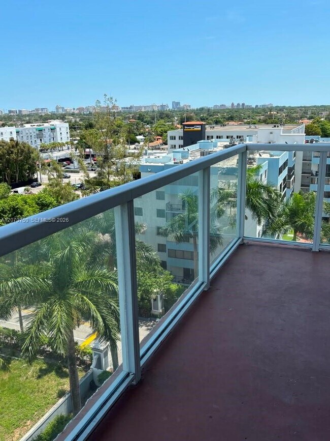 5077 NW 7th St Unit 917