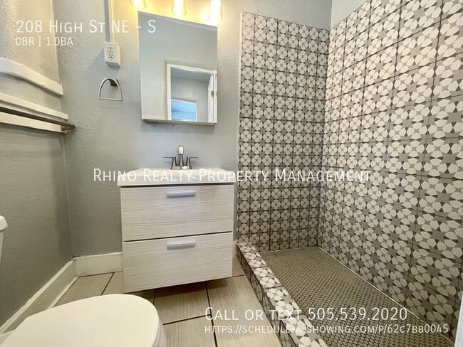 Photo - Welcome to Alhambra Court! Studio, 1 Bath! Unit S