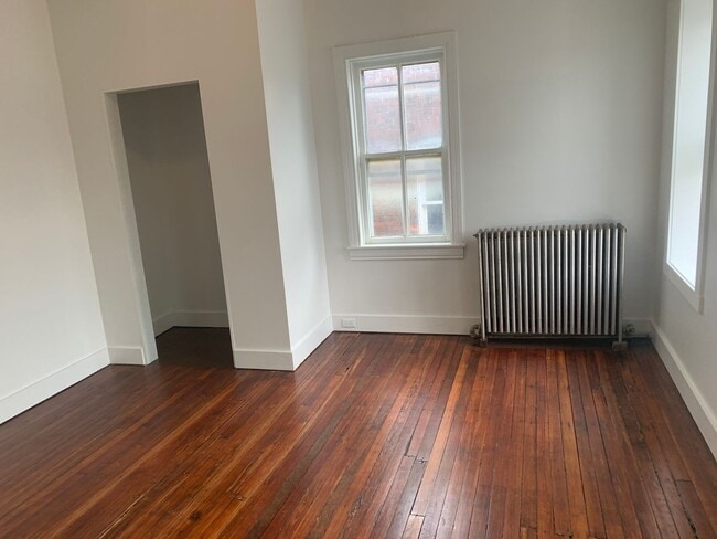 Photo - 1 Bedroom Top Floor Apartment-York City SD