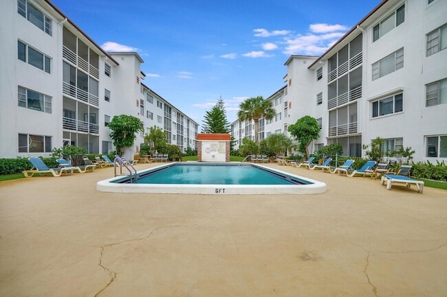 Building Photo - 4500 N Flagler Dr Unit C8