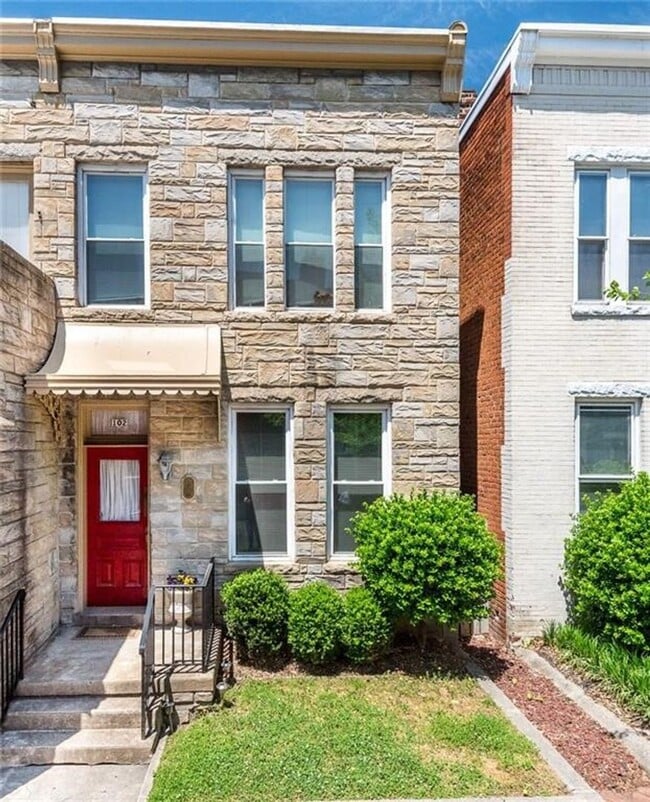 Building Photo - 102 N Lombardy St Unit 1