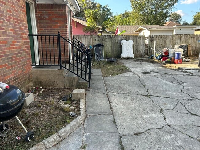 Photo - 5519 Sherman St