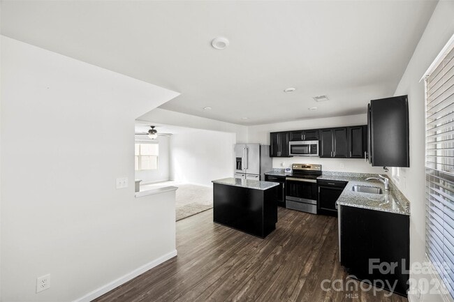 Photo - 708 Dillon Wy