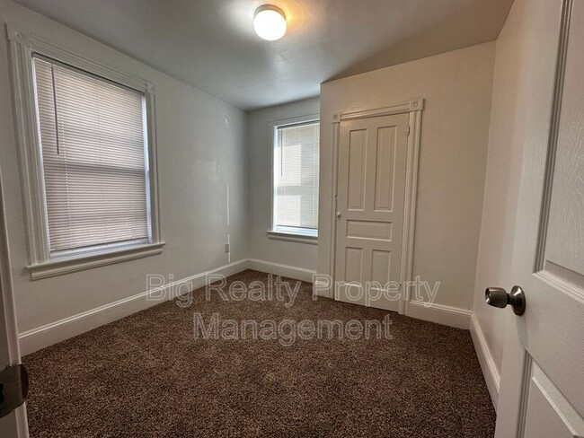 Photo - 342 Valley Rd