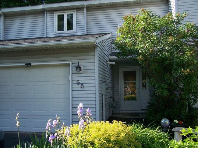 Photo - 66 Tallow Wood Dr Townhome