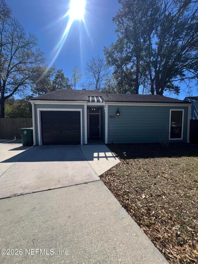 Photo - 4928 Astoria Ct