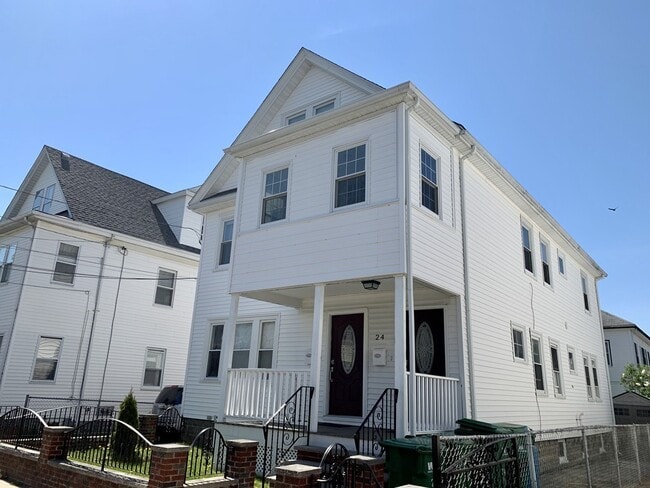 Building Photo - 24 Frederick Ave Unit 1