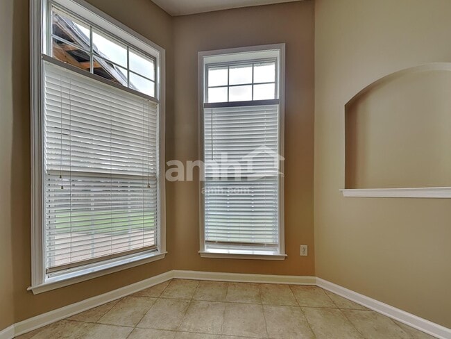 Photo - 8183 White Wing Cove W