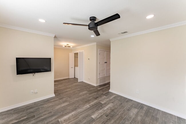 Photo - Modern Elegance in Vibrant East Austin: Chic Duplex with Stylish Upgrades, Private Oasis, Prime L...