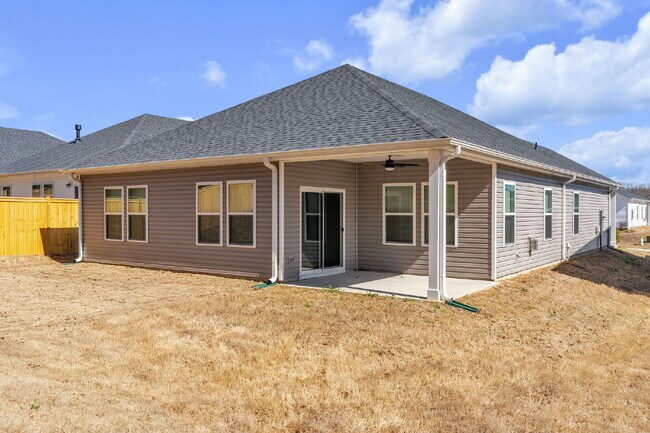 Photo - Like New 3BR/2BA Home is Woodruff, SC  **$2050/mo rent