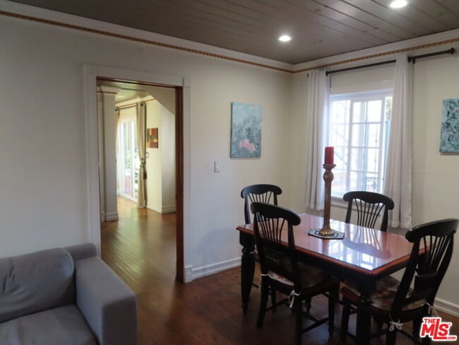 Photo - 4186 Lincoln Ave