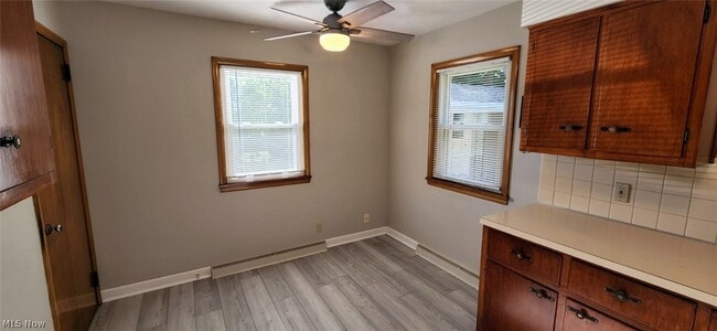 Photo - 517 Evans Ave