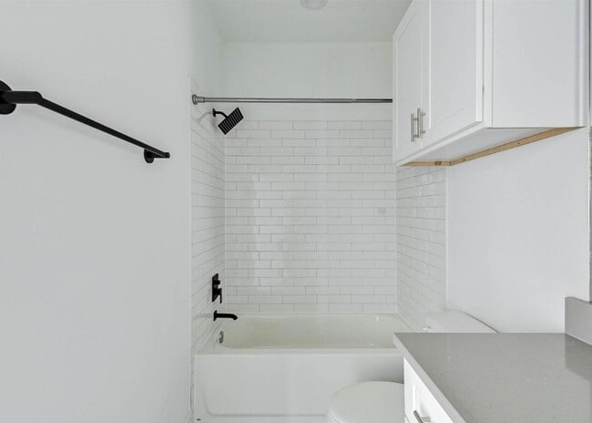 Photo - 2539 Judiway St