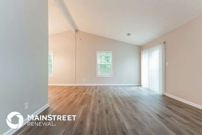 Photo - 6843 Timbers E Dr