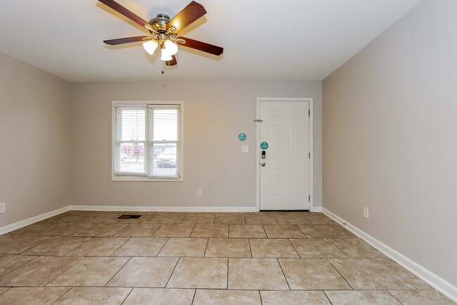 Photo - 209 Stones River Rd