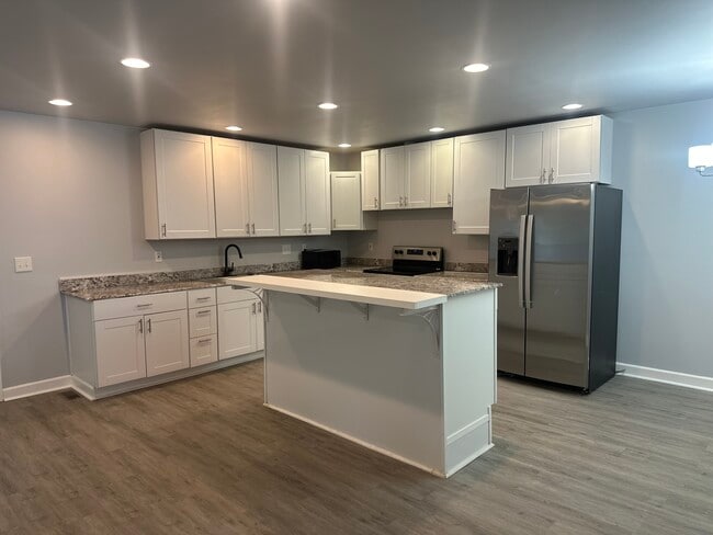 Photo - 110 Kensington Dr