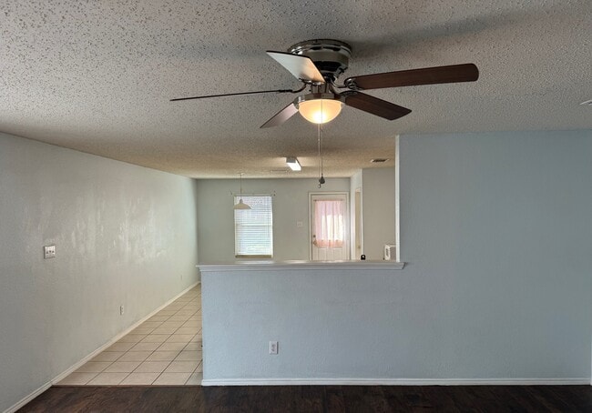 2701 Margaret Ln