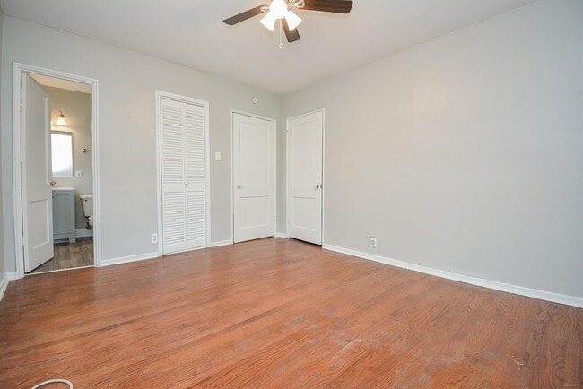 Photo - 2718 Wroxton Rd Unit 3
