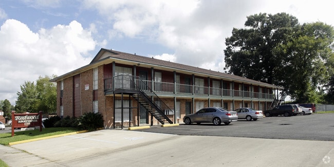 Photo - Redwood Apartments