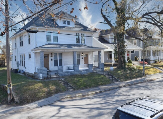 Photo - Bates-Hendricks/Newly Remodeled 3 Bedroom Half Double