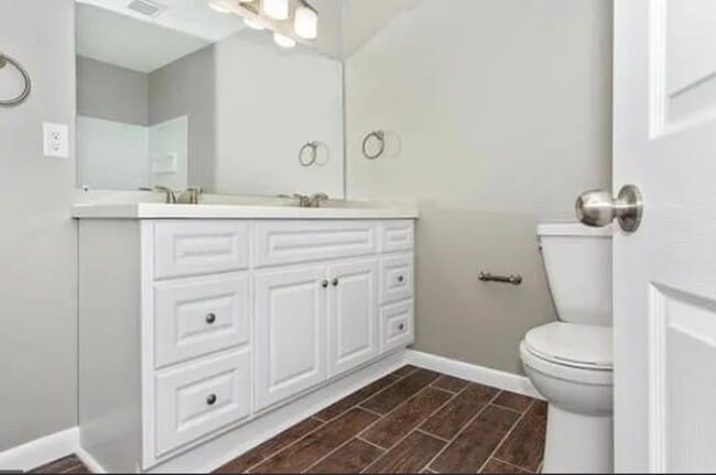 Photo - 5803 Oleander Plz