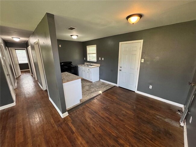 Photo - 2805 Harper Ave